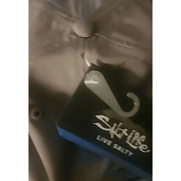 Salt Life "Live Salty". Grey Hook & Loop Closure/ Baseball Cap Style Nwt New - Picture 3 of 5